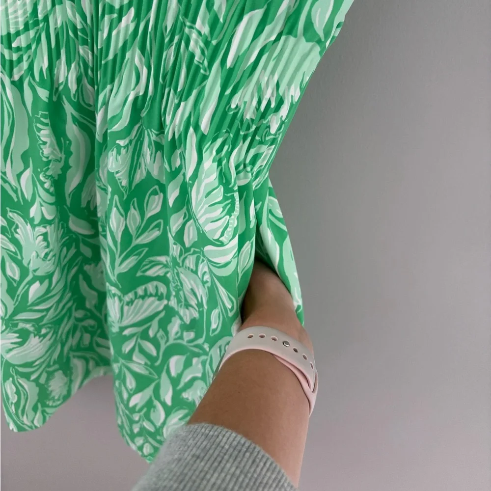 NWT Lilly Pulitzer Luxletic Love Active Dress Fauna Green Tulip to Tango size XS - Picture 4 of 12